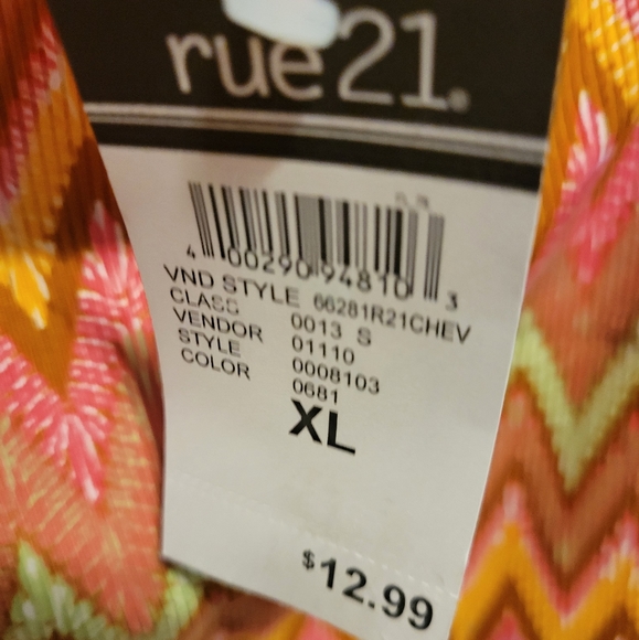 Top - Picture 2 of 4